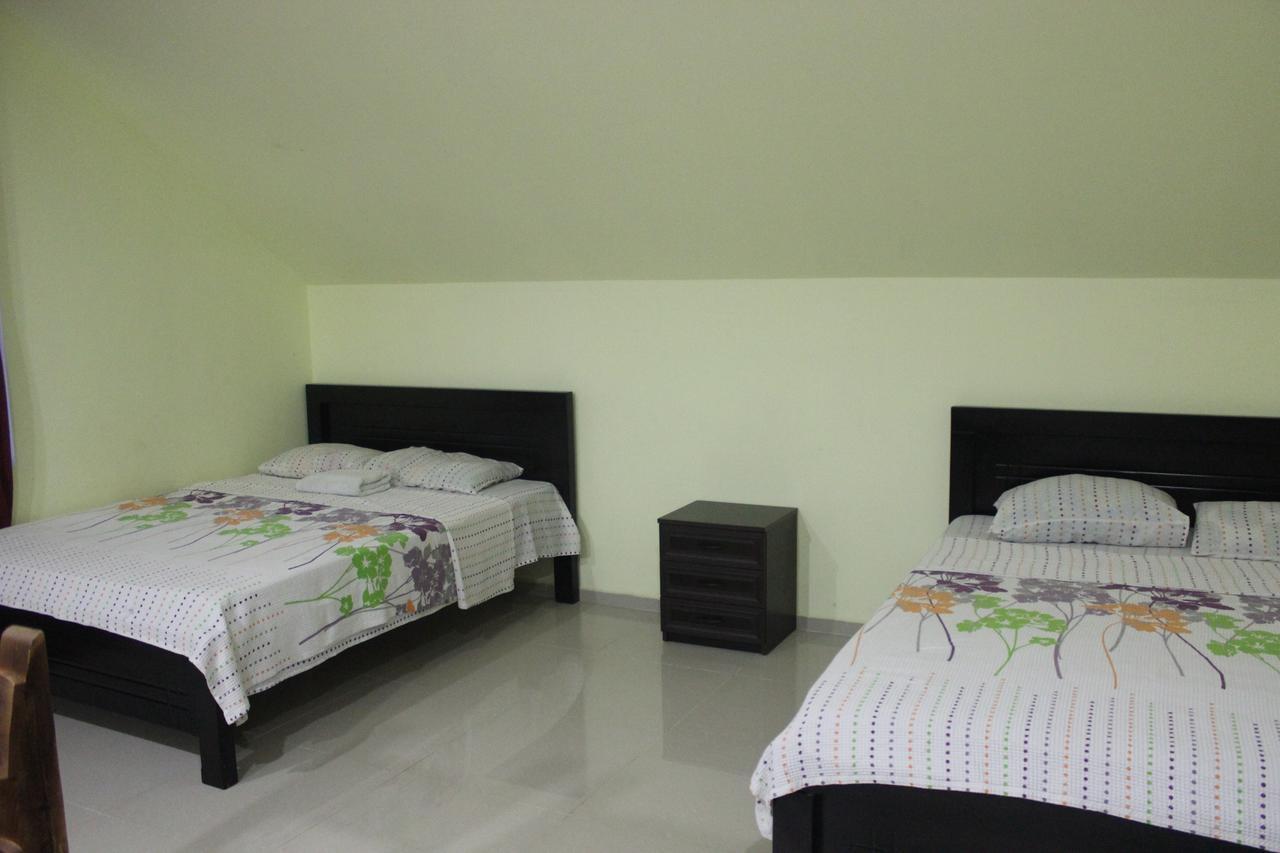 Hotel Уреки Экстерьер фото